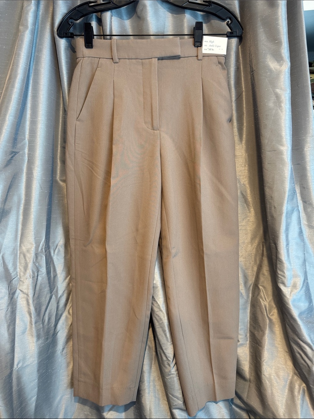 Abercrombie & Fitch high rise ankle taper dress pants NWT size 25 short